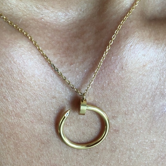 Nail Circle Pendant Gold Necklace - Picture 6 of 8